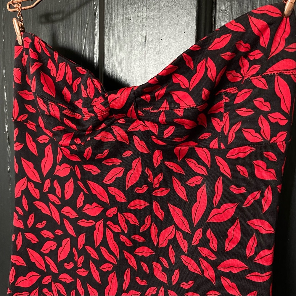 DIANE VON FURSTENBERG Red And Black Kiss Silk dress size 0 - Picture 5 of 5